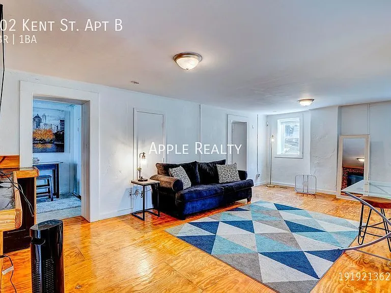 802 Kent St #B — Photo 6