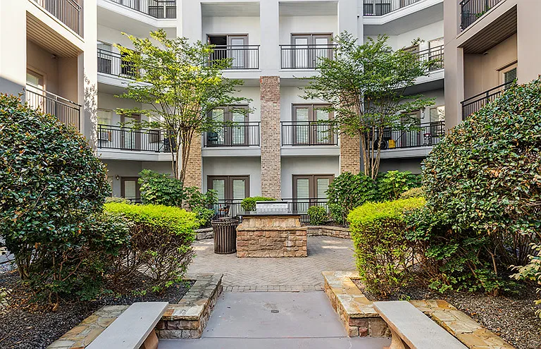 The Alexander at the District Apartments — Photo 37