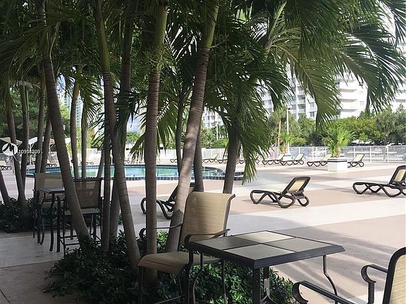 5th image of 400 Kings Point Dr APT 1530