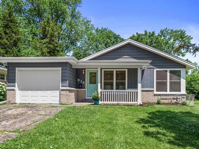 918 W Moreland BOULEVARD, Waukesha, WI, 53188