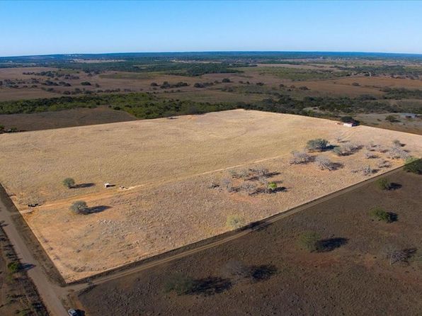 362 Jacoby Ln, Hext, TX 76848
