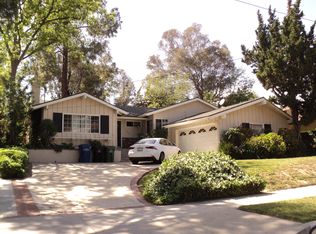 9431 McLennan Ave, North Hills, CA 91343