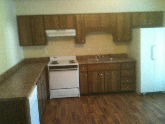 3rd image of 1315 Whispering Pine Dr APT A