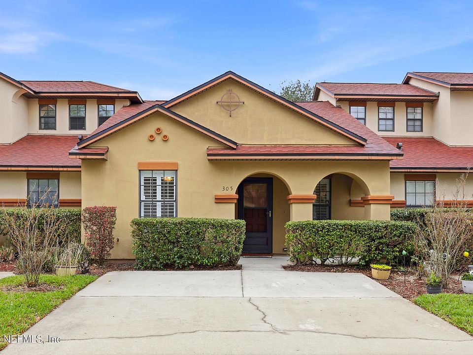 1st image of 305 REDWOOD Lane