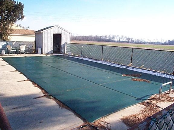 Did I mention the 16x32 inground pool