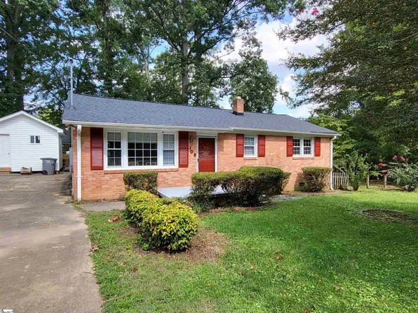 109 Pinehurst St, Taylors, SC 29687