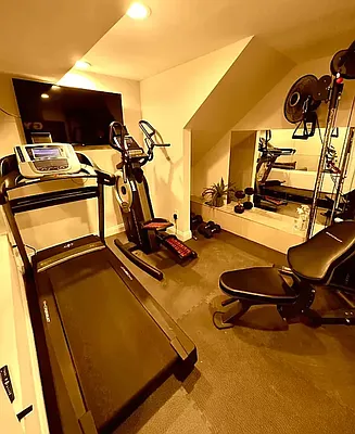 Rented by Spire Group | media 23