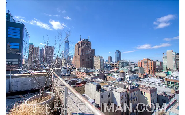 Sold by Douglas Elliman | media 28