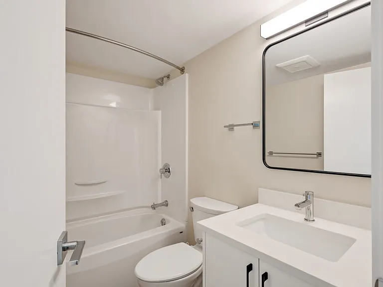 435 Lampson St #103 — Photo 29