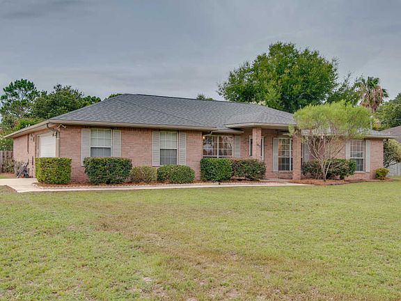 2nd image of 1877 Everglades Dr