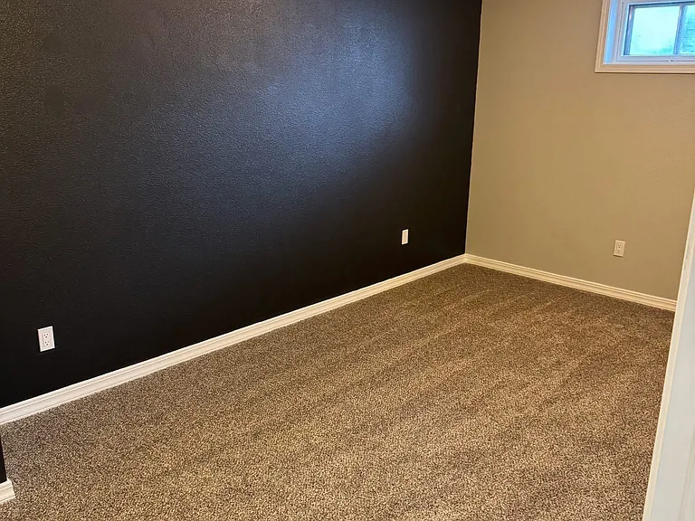 1690 Ammon St #B — Photo 9
