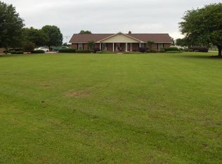 4246 Dyal Sch Rd SW, Baxley, GA 31513