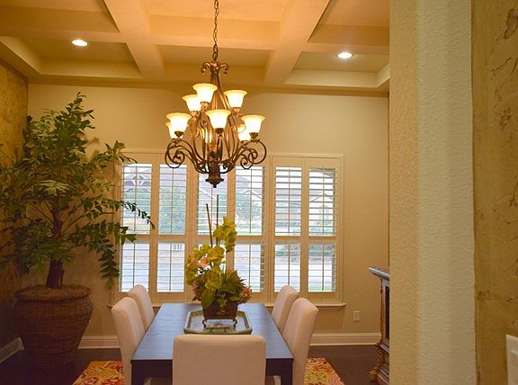 4th image of 6505 Saddle Horn Ln