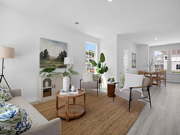 5th image of 16 Rivulet Street