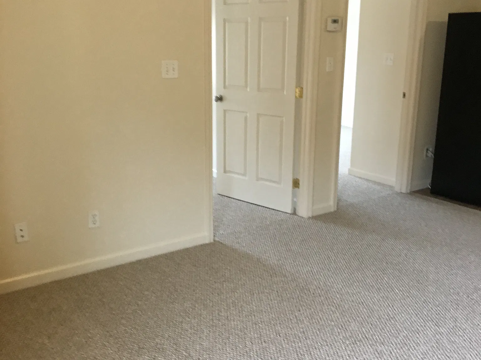 2 bed, 850 sqft, $1,200 — Photo 2