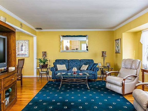 3rd image of 1232 Allen Dr