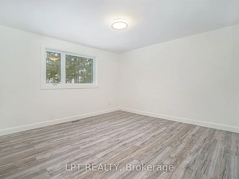 2112 Alta Vista Dr — Photo 16