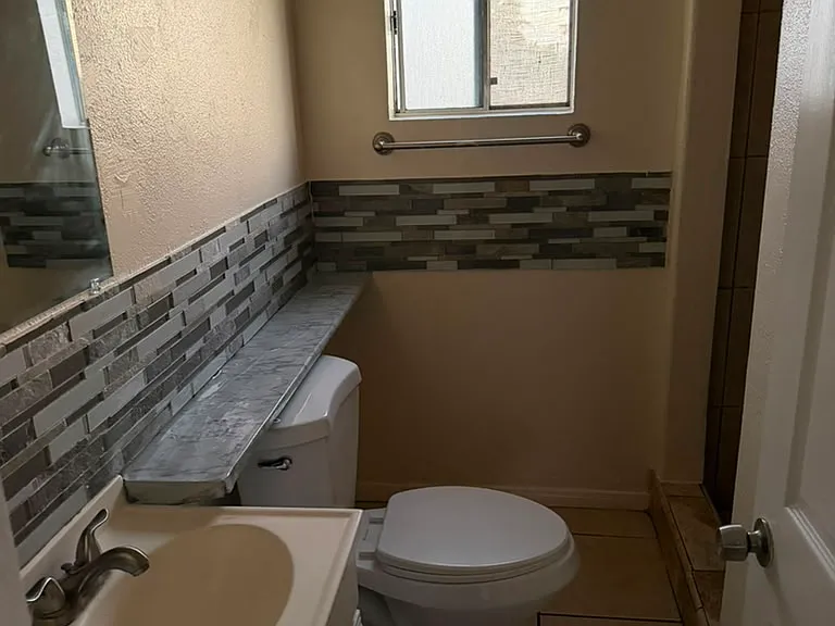 1630 C Ave #D — Photo 3