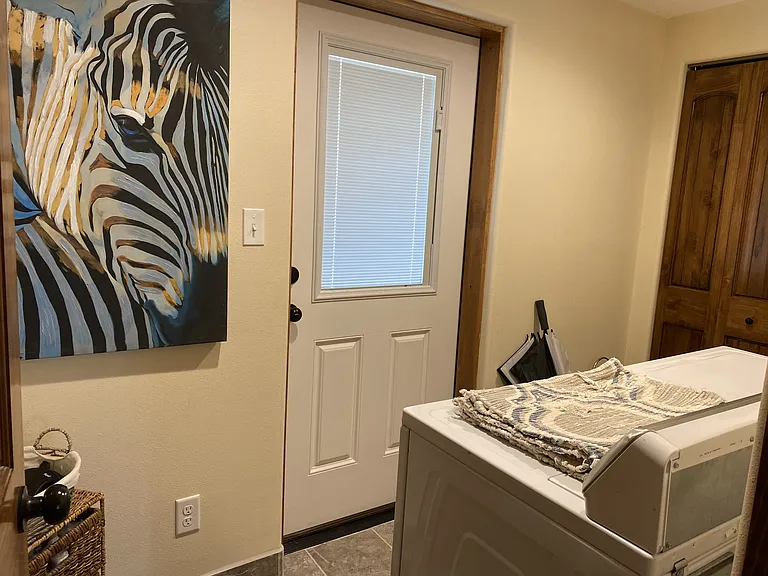 127 Oakley Ln — Photo 26