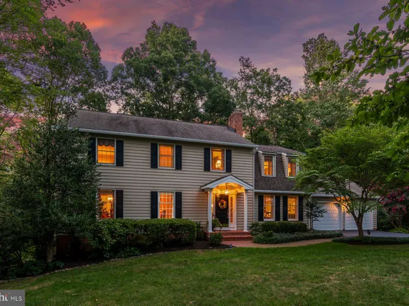 4018 Holly Knoll Dr, Glen Arm, MD 21057
