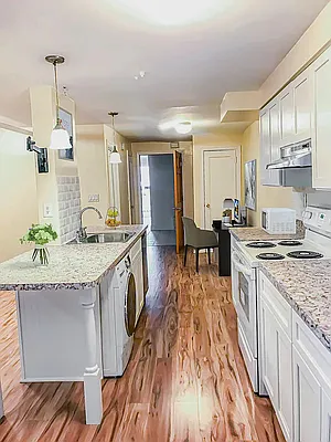 Rented by R New York | media 19