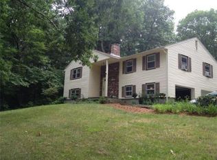 11 Institute Rd, North Grafton, MA 01536