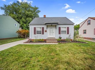 329 E 329th St, Eastlake, OH 44095