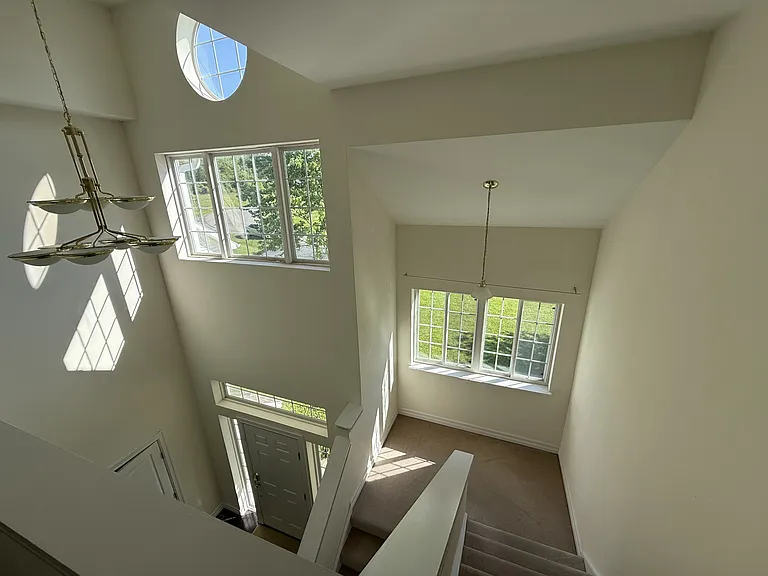 23 Observatory Cir — Photo 5