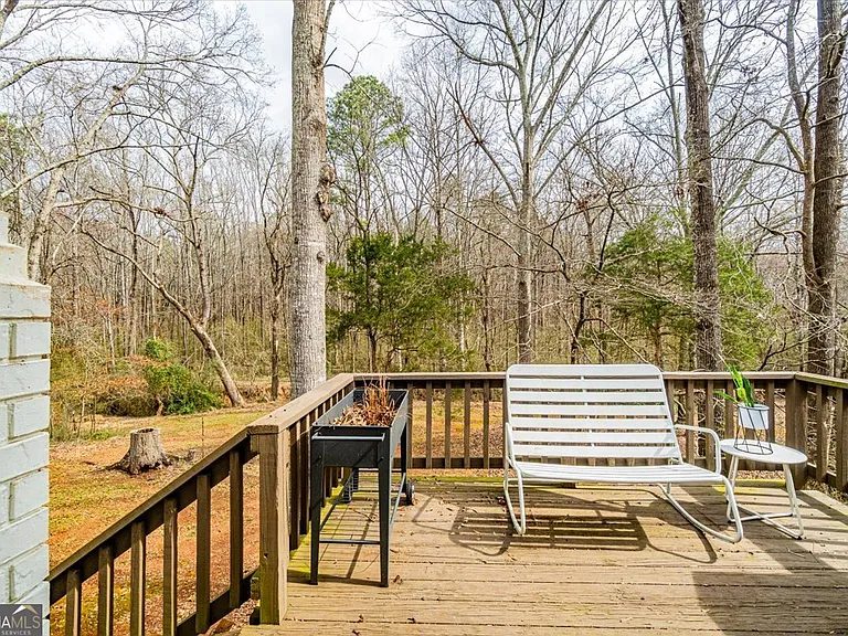 325 Brookstone Dr — Photo 17