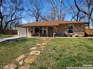 408 S Plant Ave, Boerne, TX 78006