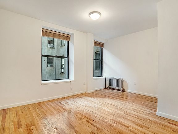 3rd image of 310 W 95th St APT 2C