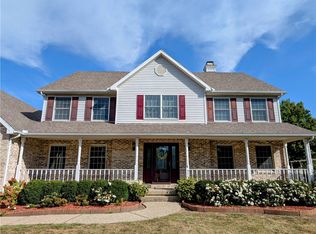 950 Stevens Creek Cir, Forsyth, IL