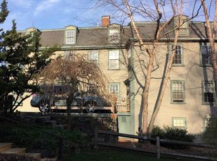 58 Lee St #2, Marblehead, MA 01945