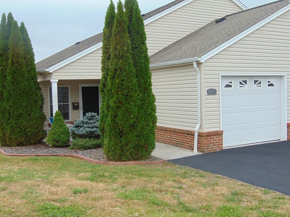 1st image of 1405 Lodge Pine Walk