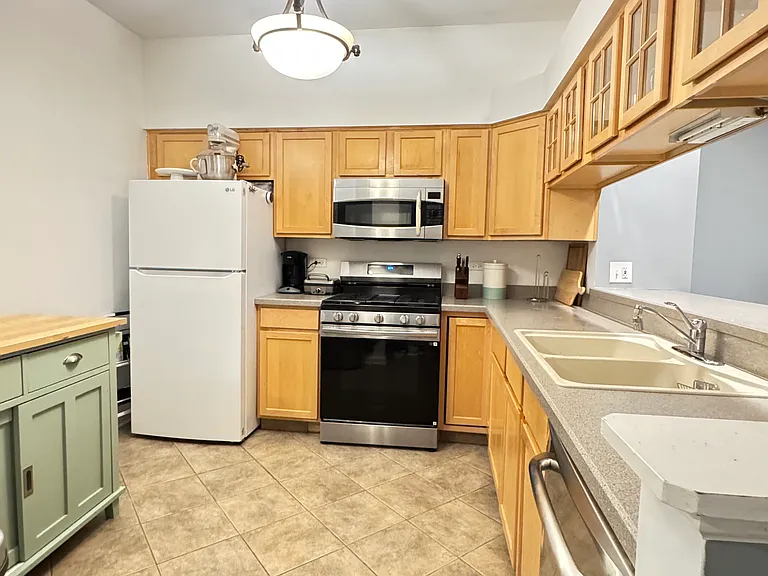 2547 Arcadia Cir — Photo 5