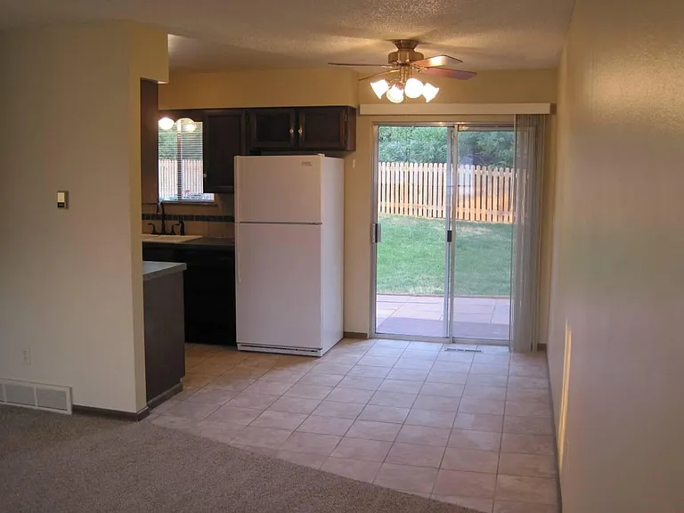 2515 Romeldale Ct — Photo 6