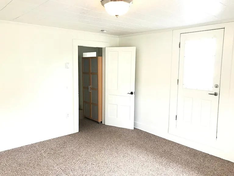 1051 Elk St #4 — Photo 6