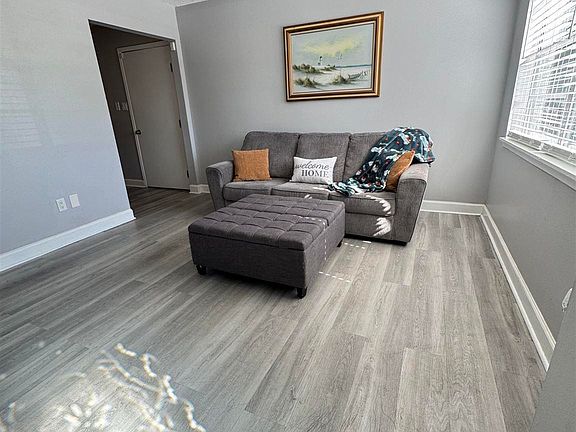 3rd image of 346 Quigley Rd