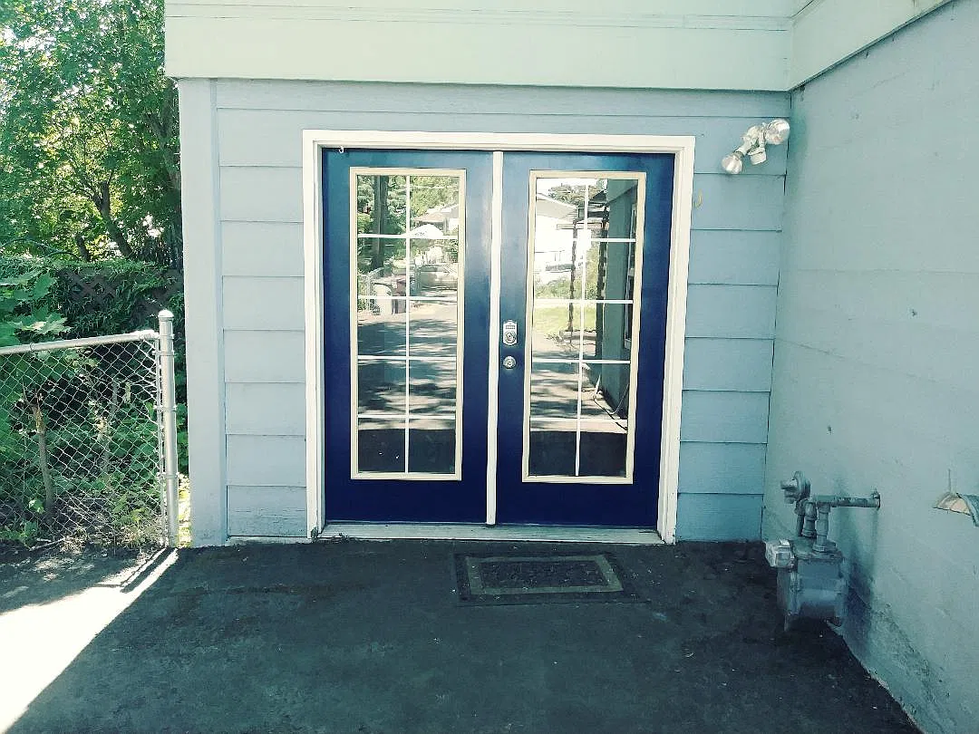 Studio, 900 sqft, $1,095 — Photo 2