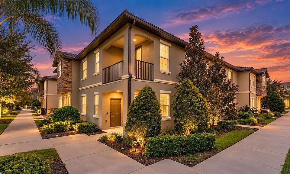 1367 Shinnecock Hills Dr