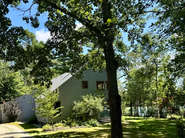 69 Hawthorne Lane, Harpswell, ME 04079
