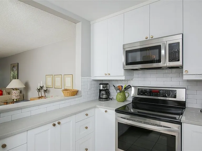 500 S Washington Dr #26B — Photo 8