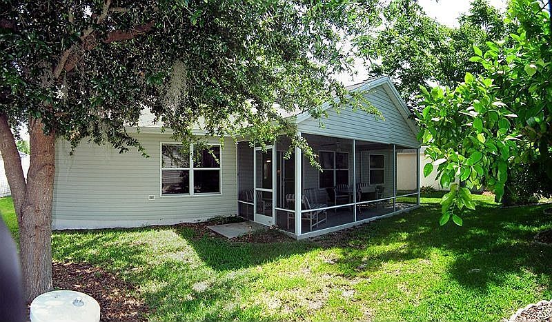 1st image of 526 Carrera Dr