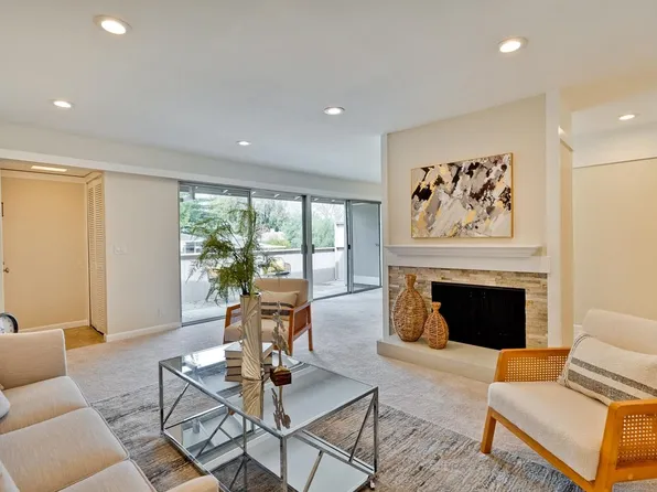 500 W Middlefield Rd APT 37, Mountain View, CA 94043