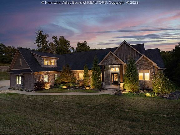 2nd image of 162 Palisades Dr