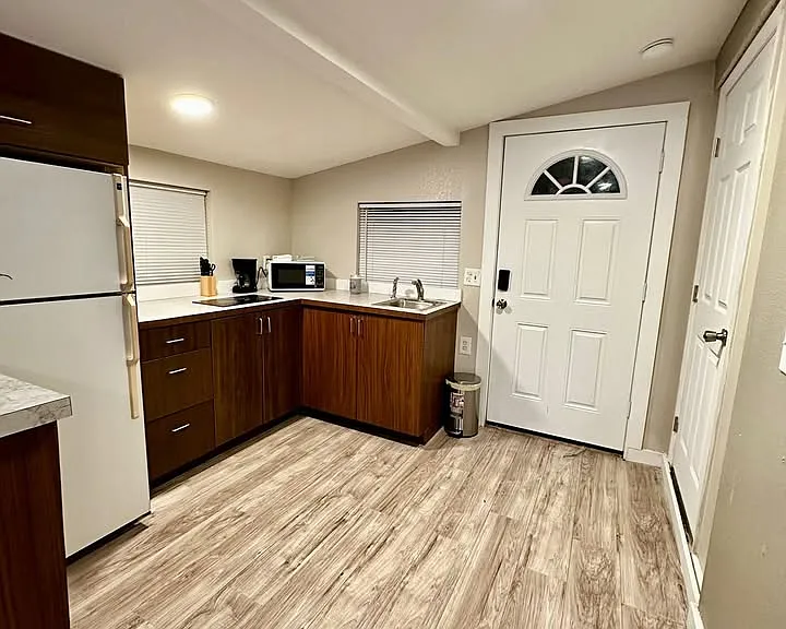 310 Cordova Rd — Photo 19