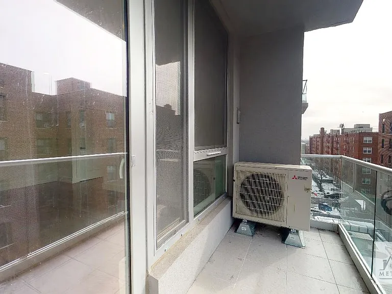 13828 Queens Blvd #4L — Photo 23