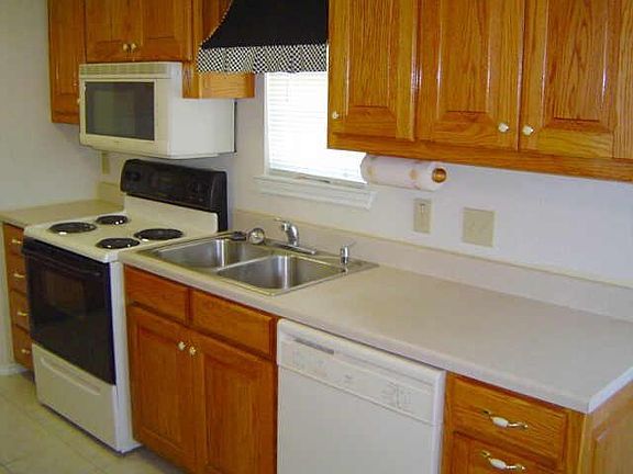 3rd image of 4920 Morningside Dr