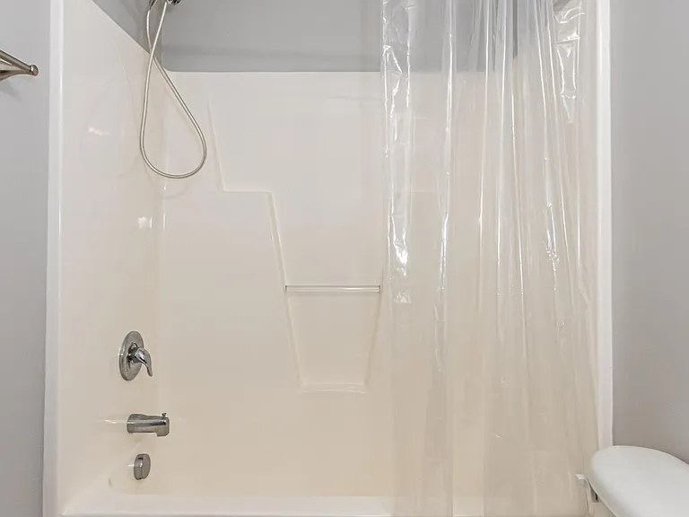 133 Glen Cannon Dr — Photo 13