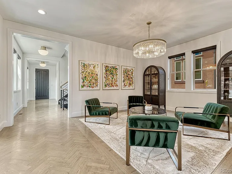 9486 E Winding Hill Ave — Photo 5